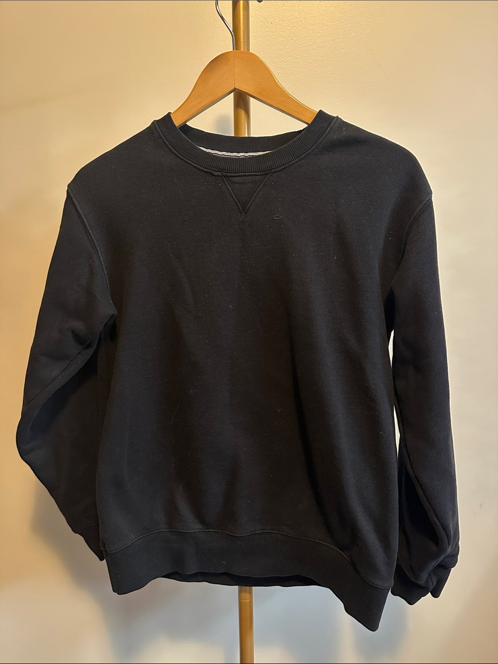TNA Aritzia Washed Black Crewneck Sweatshirt XS Relaxed Fit